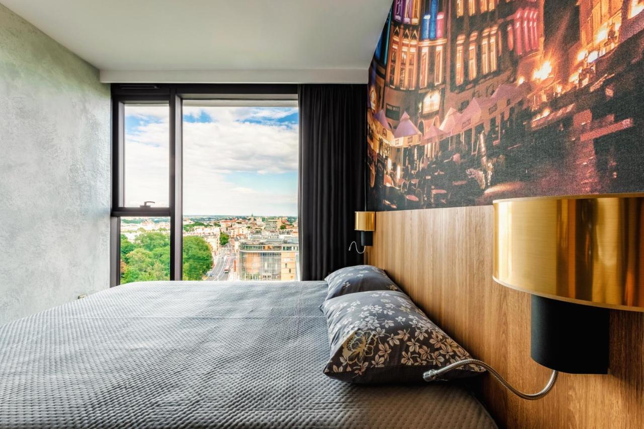 Skyview Suite - Niepowtarzalny Widok I Basen Люблін Екстер'єр фото