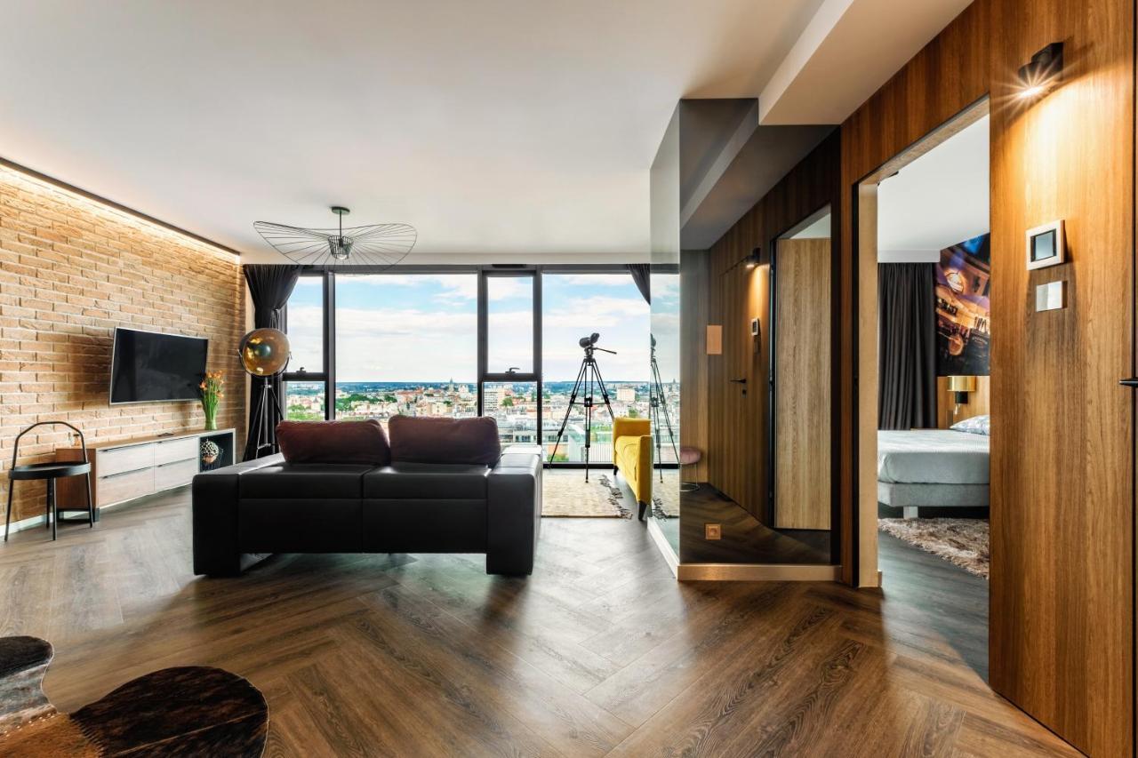 Skyview Suite - Niepowtarzalny Widok I Basen Люблін Екстер'єр фото